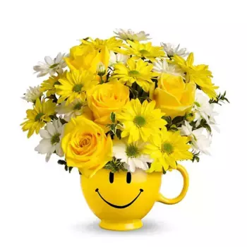 Букет из желтых и белых хризантем и роз «Алина»