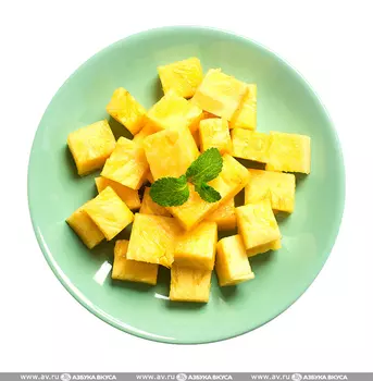 Ананас резанный кубиками "Уже Готово" 300 г
