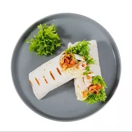 Ролл с курицей и хрустящим беконом 160 г Уже Готово Россия