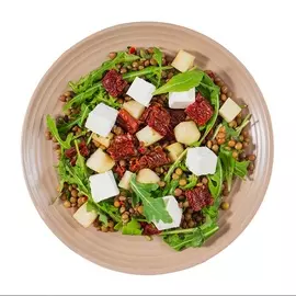 Салат с чечевицей, рукколой и сыром фета 150 г Уже Готово Россия