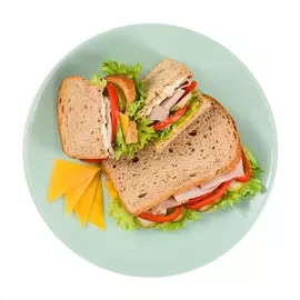 Сэндвич Блумер с окороком и с сыром "Чеддер" 145 г Уже Готово Россия