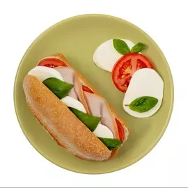 Сэндвич с индейкой и моцареллой 230 г Россия