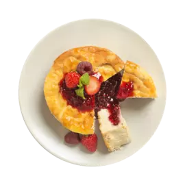 Запеканка творожная с малиной и клубникой, «Уже Готово», 300 г