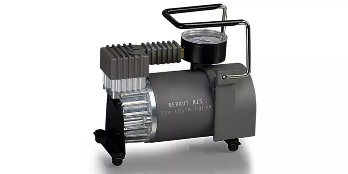 Автомобильный компрессор Berkut R15