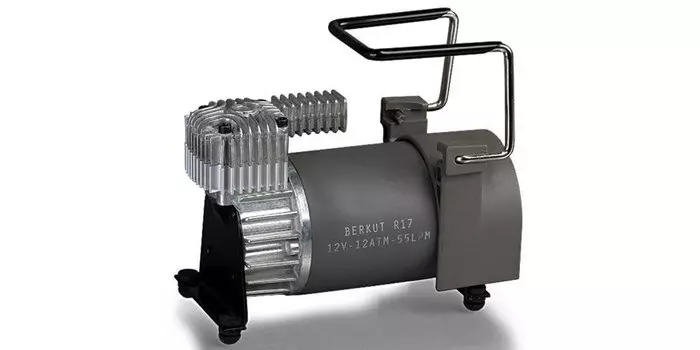 Автомобильный компрессор Berkut R17