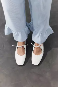 Балетки мягкие с квадратным носом и завязками