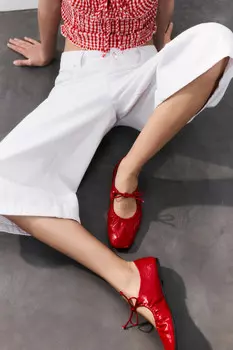 Балетки мягкие с квадратным носом и завязками