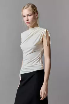 Блузка облегающая с драпировками и завязками