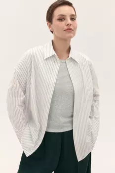 Блузка приталенная с длинными рукавами