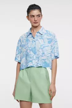 Блузка-рубашка вискозная укороченная с коротким рукавом