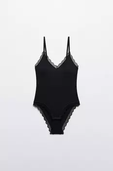 Боди бесшовное в рубчик с кружевом