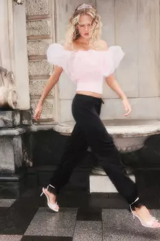 Брюки атласные с кружевом