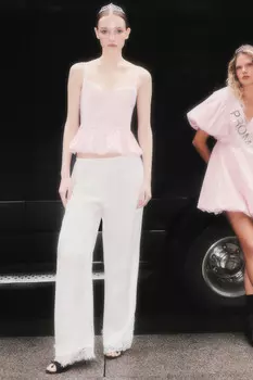 Брюки атласные с кружевом