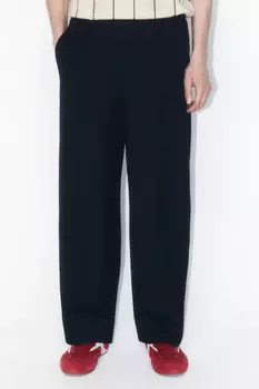 Брюки-бананы костюмные с резинкой на поясе