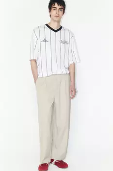 Брюки-бананы костюмные с резинкой на поясе