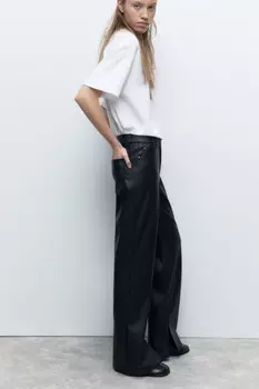 Брюки прямые из искусственной кожи с разрезами