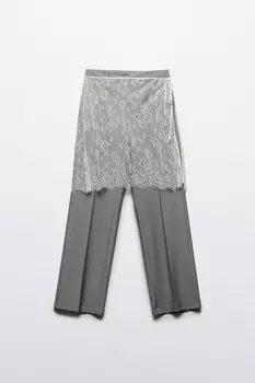 Брюки прямые костюмные с кружевной баской