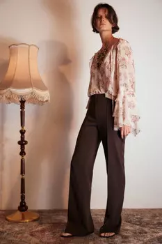 Брюки прямые со стрелками