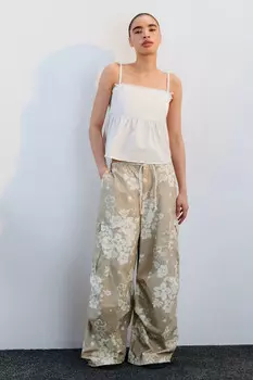 Брюки с драпировками и цветочным принтом