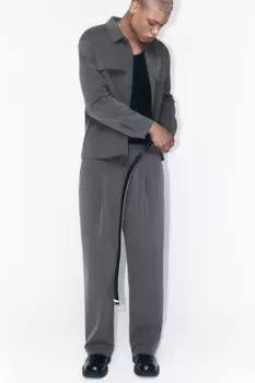 Брюки широкие костюмные с защипами на поясе