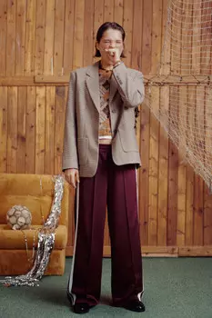 Брюки широкие с лампасами