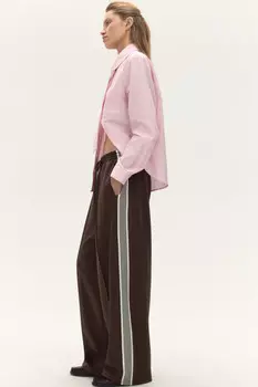 Брюки широкие с лампасами