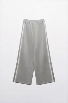 Брюки широкие трикотажные с лампасами и кружевом