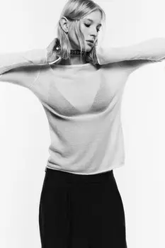 Джемпер-паутинка тонкий вязаный с шерстью