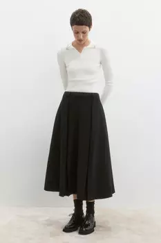 Джемпер-поло вязаный в рубчик со стразами