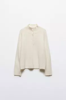 Джемпер шерстяной с воротником-стойкой