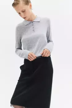 Джемпер тонкой вязки с воротником-поло