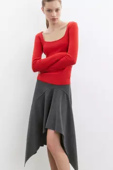 Джемпер тонкой вязки с вырезом-каре