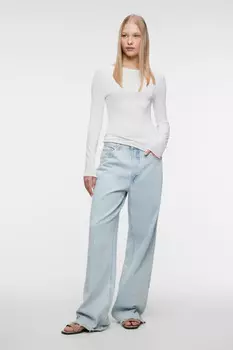 Джемпер вискозный облегающий с вырезом-лодочкой