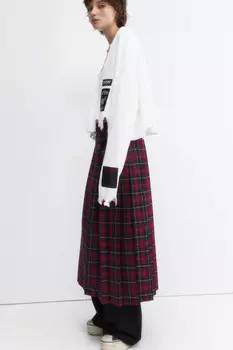 Джемпер вязаный рваный с патчами