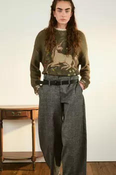 Джемпер вязаный рваный с принтом