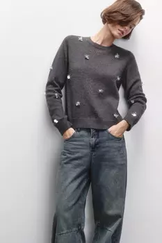 Джемпер вязаный с цветочками из пайеток