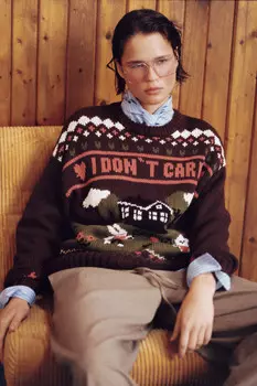 Джемпер вязаный с рисунком