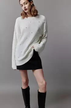 Джемпер вязаный с жемчужными бусинами