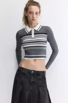 Джемпер вязаный укороченный с воротником-поло