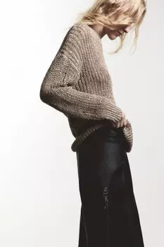 Джемпер вязаный в рубчик с пайетками