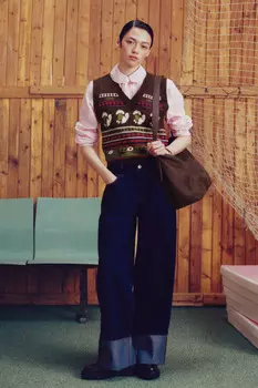 Джинсы baggy с широкими подворотами