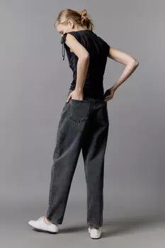 Джинсы-бананы широкие с высокой посадкой