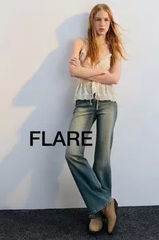 Джинсы клеш с высокой посадкой