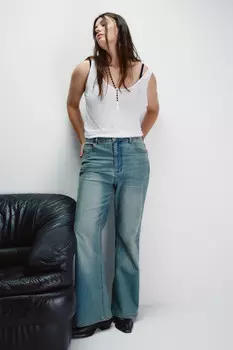 Джинсы клеш с высокой посадкой