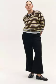 Джинсы клеш укороченные