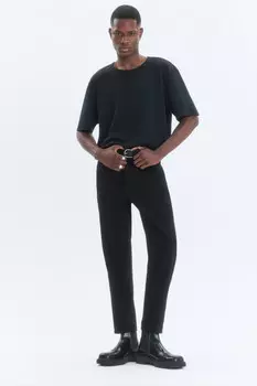 Джинсы loose fit со средней посадкой