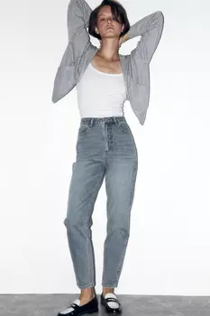 Джинсы mom fit с эффектом масляной стирки
