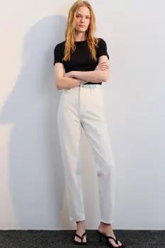 Джинсы mom fit с высокой посадкой