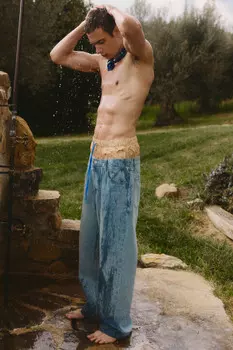 Джинсы широкие базовые со средней посадкой