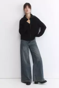 Джинсы широкие с эффектом масляной стирки